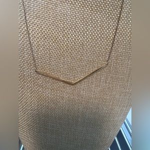 Gorjana - Taner V Necklace in gold